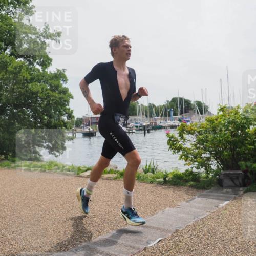 22.06.2025 - Viking Triathlon KatJ http://msf.ph/oto/8118378 22.06.2025 12:55:06 Laufen 14, 189 meine-sportfotos.de