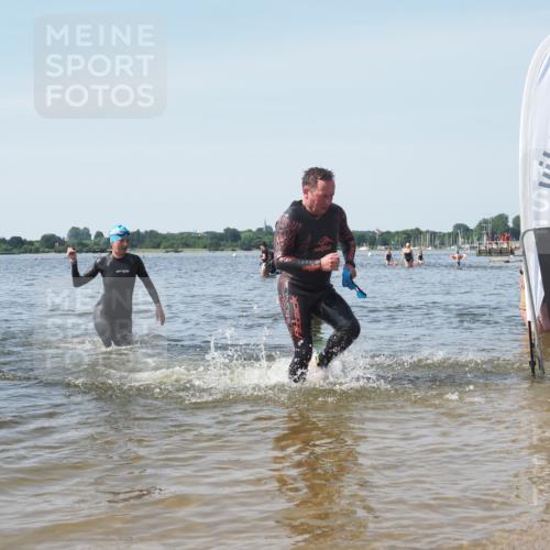 22.06.2025 - Viking Triathlon KatJ http://msf.ph/oto/8118401 22.06.2025 10:45:41 Schwimmen 95, 197, 360, 425, 466, 519 meine-sportfotos.de