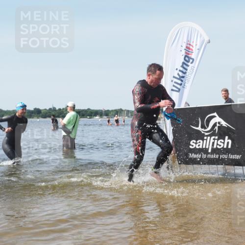 22.06.2025 - Viking Triathlon KatJ http://msf.ph/oto/8118435 22.06.2025 10:45:42 Schwimmen 95, 197, 360, 425, 466, 519 meine-sportfotos.de