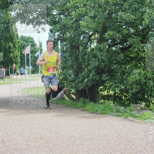 22.06.2025 - Viking Triathlon KatJ http://msf.ph/oto/8118447 22.06.2025 12:55:43 Laufen 604 meine-sportfotos.de