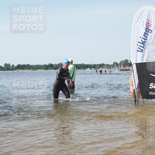 22.06.2025 - Viking Triathlon KatJ http://msf.ph/oto/8118466 22.06.2025 10:45:43 Schwimmen 95, 197, 360, 425, 466, 519 meine-sportfotos.de