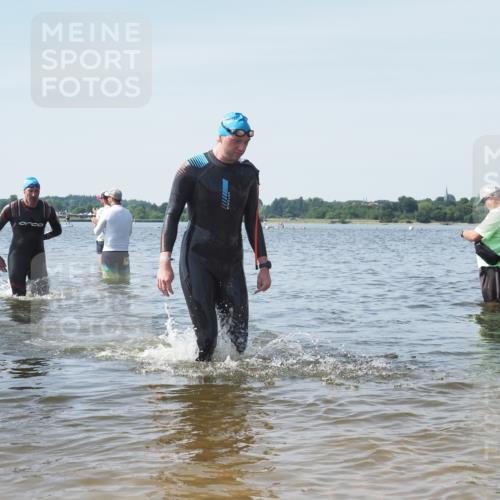 22.06.2025 - Viking Triathlon KatJ http://msf.ph/oto/8118534 22.06.2025 10:45:48 Schwimmen 95, 360, 372, 425, 468, 519, 621, 633 meine-sportfotos.de