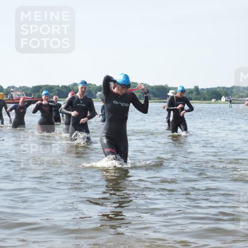 22.06.2025 - Viking Triathlon KatJ http://msf.ph/oto/8118563 22.06.2025 10:45:52 Schwimmen 95, 342, 360, 372, 425, 468, 519, 615, 621, 633 meine-sportfotos.de