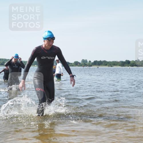 22.06.2025 - Viking Triathlon KatJ http://msf.ph/oto/8118607 22.06.2025 10:45:56 Schwimmen 95, 217, 342, 360, 372, 425, 468, 525, 615, 621, 633 meine-sportfotos.de