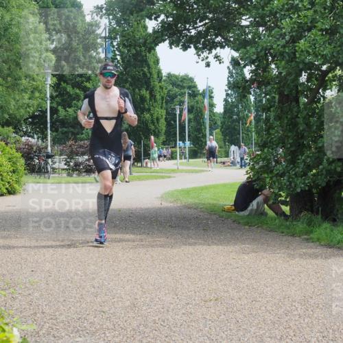 22.06.2025 - Viking Triathlon KatJ http://msf.ph/oto/8118623 22.06.2025 12:56:33 Laufen 310 meine-sportfotos.de
