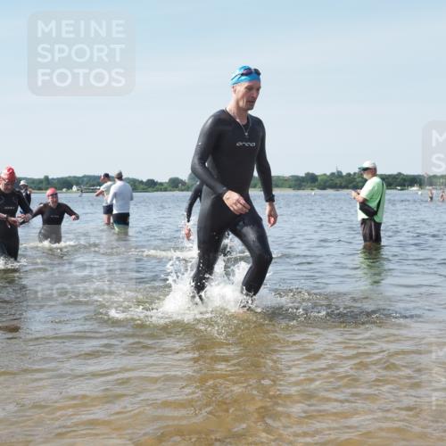 22.06.2025 - Viking Triathlon KatJ http://msf.ph/oto/8118642 22.06.2025 10:45:59 Schwimmen 217, 342, 360, 372, 425, 468, 525, 615, 621, 633, 647 meine-sportfotos.de