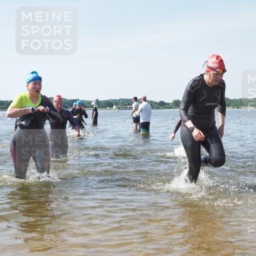 22.06.2025 - Viking Triathlon KatJ http://msf.ph/oto/8118717 22.06.2025 10:46:03 Schwimmen 144, 217, 342, 372, 468, 525, 615, 621, 633, 647 meine-sportfotos.de