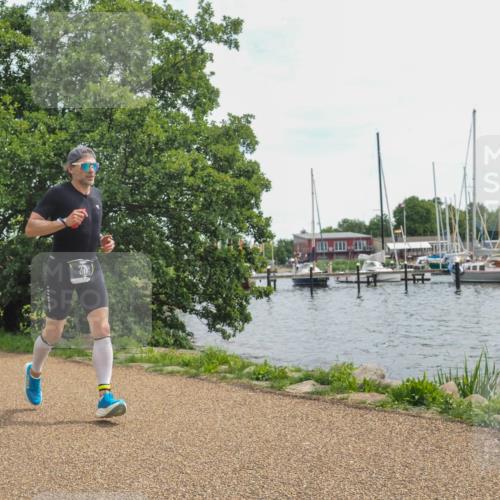 22.06.2025 - Viking Triathlon KatJ http://msf.ph/oto/8118839 22.06.2025 13:31:48 Laufen 324, 370 meine-sportfotos.de