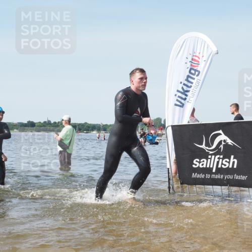 22.06.2025 - Viking Triathlon KatJ http://msf.ph/oto/8118853 22.06.2025 10:46:11 Schwimmen 121, 144, 213, 217, 342, 525, 647 meine-sportfotos.de