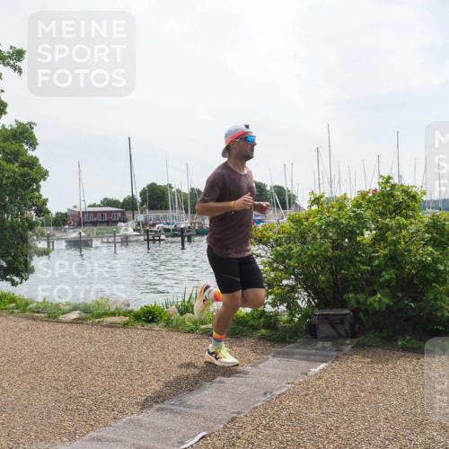 22.06.2025 - Viking Triathlon KatJ http://msf.ph/oto/8118869 22.06.2025 12:56:49 Laufen 645 meine-sportfotos.de
