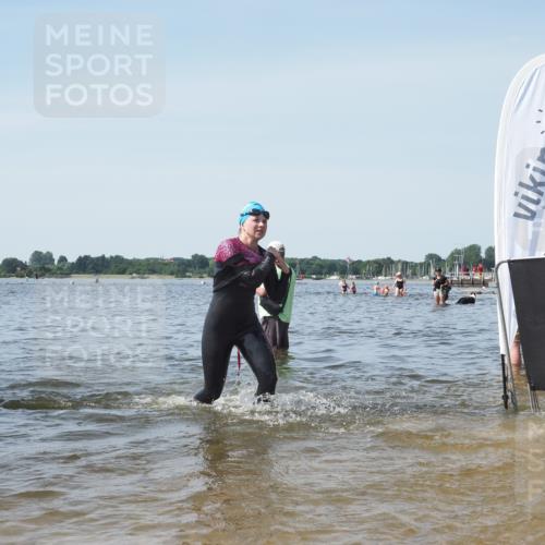 22.06.2025 - Viking Triathlon KatJ http://msf.ph/oto/8118876 22.06.2025 10:46:12 Schwimmen 121, 144, 213, 217, 225, 342, 406, 525, 647 meine-sportfotos.de