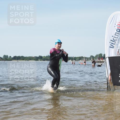 22.06.2025 - Viking Triathlon KatJ http://msf.ph/oto/8118885 22.06.2025 10:46:13 Schwimmen 121, 144, 213, 217, 225, 342, 406, 525, 647 meine-sportfotos.de