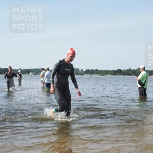 22.06.2025 - Viking Triathlon KatJ http://msf.ph/oto/8118897 22.06.2025 10:46:14 Schwimmen 121, 144, 213, 217, 225, 406, 525, 647 meine-sportfotos.de