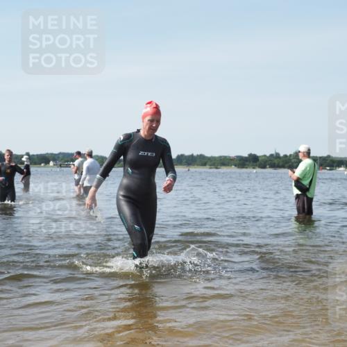 22.06.2025 - Viking Triathlon KatJ http://msf.ph/oto/8118911 22.06.2025 10:46:14 Schwimmen 121, 144, 213, 217, 225, 406, 525, 647 meine-sportfotos.de