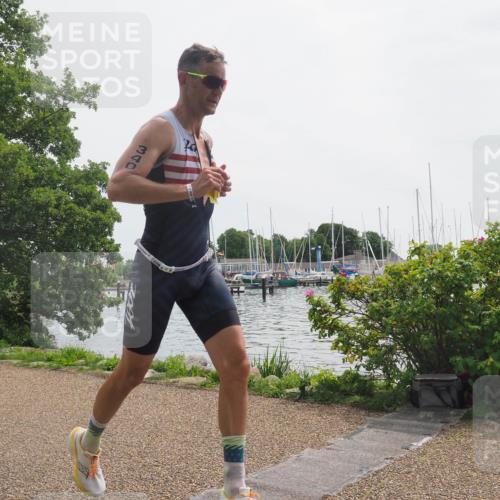 22.06.2025 - Viking Triathlon KatJ http://msf.ph/oto/8118953 22.06.2025 12:57:01 Laufen 340 meine-sportfotos.de