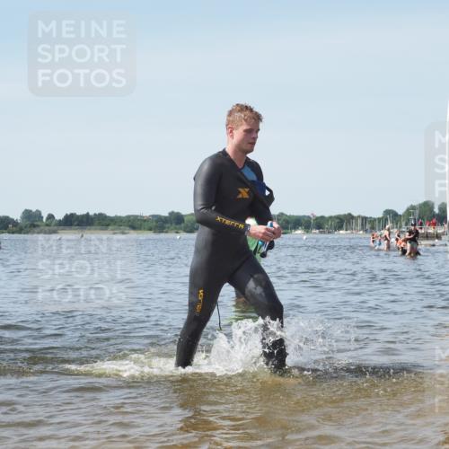 22.06.2025 - Viking Triathlon KatJ http://msf.ph/oto/8118973 22.06.2025 10:46:23 Schwimmen 60, 121, 144, 213, 225, 406 meine-sportfotos.de