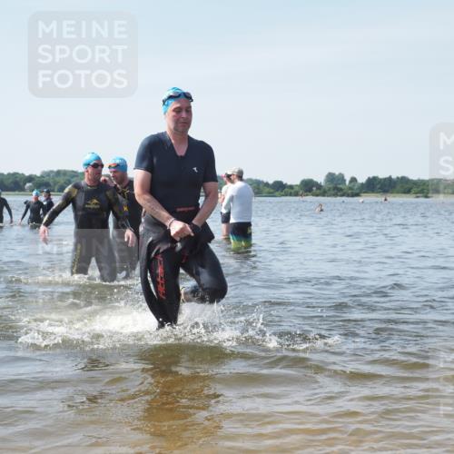 22.06.2025 - Viking Triathlon KatJ http://msf.ph/oto/8119005 22.06.2025 10:46:26 Schwimmen 60, 121, 213, 225, 333, 406 meine-sportfotos.de