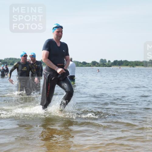 22.06.2025 - Viking Triathlon KatJ http://msf.ph/oto/8119010 22.06.2025 10:46:26 Schwimmen 60, 121, 213, 225, 333, 406 meine-sportfotos.de