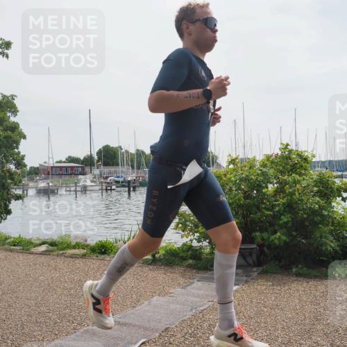 22.06.2025 - Viking Triathlon KatJ http://msf.ph/oto/8119056 22.06.2025 12:57:08 Laufen 152 meine-sportfotos.de