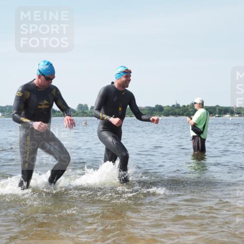 22.06.2025 - Viking Triathlon KatJ http://msf.ph/oto/8119062 22.06.2025 10:46:29 Schwimmen 60, 143, 213, 225, 333, 406, 479 meine-sportfotos.de