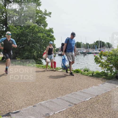 22.06.2025 - Viking Triathlon KatJ http://msf.ph/oto/8119074 22.06.2025 12:57:18 Laufen 458 meine-sportfotos.de
