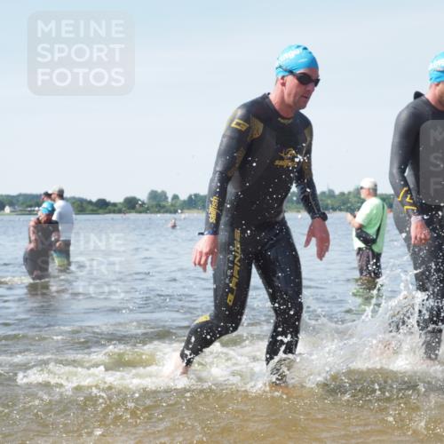 22.06.2025 - Viking Triathlon KatJ http://msf.ph/oto/8119097 22.06.2025 10:46:30 Schwimmen 60, 143, 225, 333, 406, 479 meine-sportfotos.de
