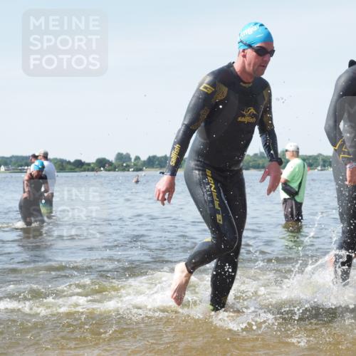 22.06.2025 - Viking Triathlon KatJ http://msf.ph/oto/8119103 22.06.2025 10:46:30 Schwimmen 60, 143, 225, 333, 406, 479 meine-sportfotos.de