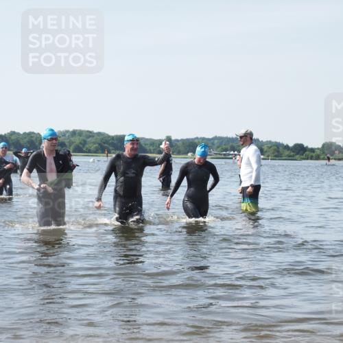 22.06.2025 - Viking Triathlon KatJ http://msf.ph/oto/8119140 22.06.2025 10:46:38 Schwimmen 60, 143, 206, 333, 479, 498, 515 meine-sportfotos.de