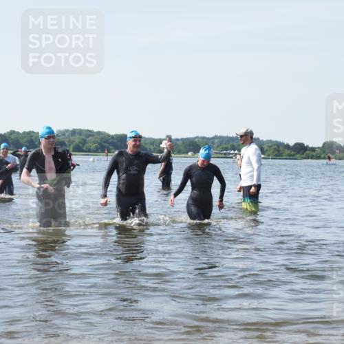 22.06.2025 - Viking Triathlon KatJ http://msf.ph/oto/8119147 22.06.2025 10:46:39 Schwimmen 60, 143, 206, 333, 479, 498, 515 meine-sportfotos.de