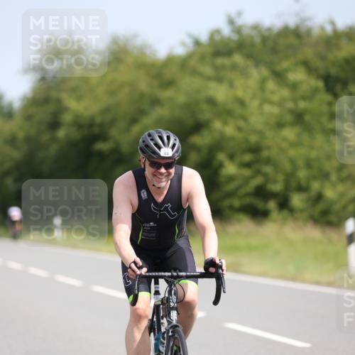 22.06.2025 - Viking Triathlon Yannick Fuchs http://msf.ph/oto/8119205 22.06.2025 11:44:15 Radfahren 121, 144, 471, 543 meine-sportfotos.de