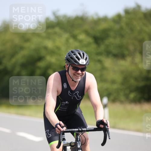 22.06.2025 - Viking Triathlon Yannick Fuchs http://msf.ph/oto/8119215 22.06.2025 11:44:15 Radfahren 121, 144, 471, 543 meine-sportfotos.de