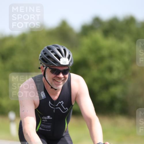 22.06.2025 - Viking Triathlon Yannick Fuchs http://msf.ph/oto/8119225 22.06.2025 11:44:16 Radfahren 144, 471, 543 meine-sportfotos.de