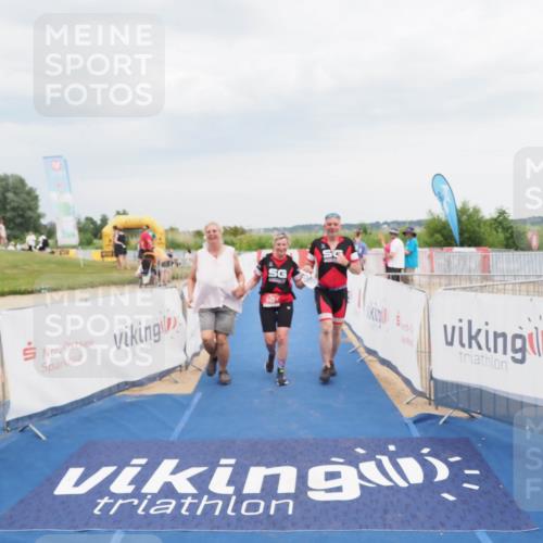 22.06.2025 - Viking Triathlon MichiJ http://msf.ph/oto/8119229 22.06.2025 16:59:30 Ziel 640 meine-sportfotos.de
