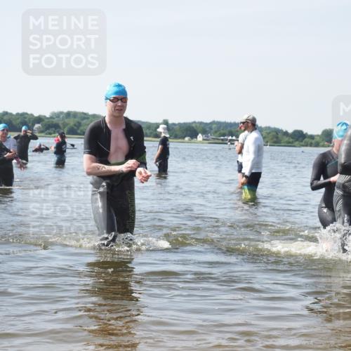 22.06.2025 - Viking Triathlon KatJ http://msf.ph/oto/8119234 22.06.2025 10:46:42 Schwimmen 143, 206, 333, 479, 498, 515 meine-sportfotos.de