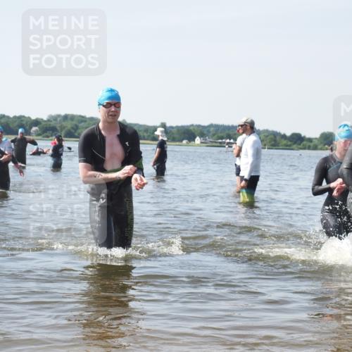 22.06.2025 - Viking Triathlon KatJ http://msf.ph/oto/8119240 22.06.2025 10:46:42 Schwimmen 143, 206, 333, 479, 498, 515 meine-sportfotos.de