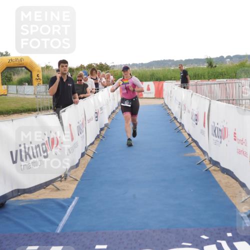22.06.2025 - Viking Triathlon MichiJ http://msf.ph/oto/8119244 22.06.2025 16:28:26 Ziel 503 meine-sportfotos.de