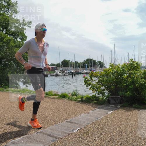 22.06.2025 - Viking Triathlon KatJ http://msf.ph/oto/8119267 22.06.2025 12:57:37 Laufen 381 meine-sportfotos.de