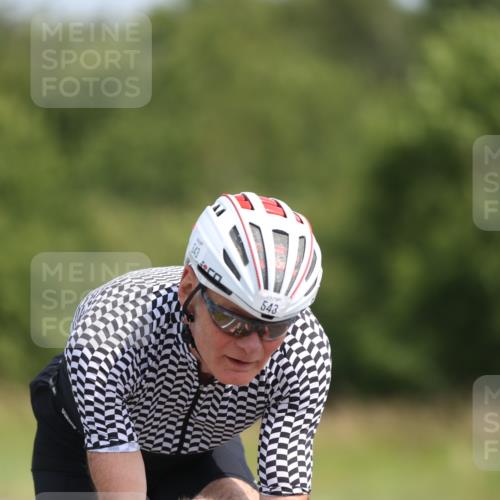 22.06.2025 - Viking Triathlon Yannick Fuchs http://msf.ph/oto/8119283 22.06.2025 11:44:19 Radfahren 144, 383, 471, 543 meine-sportfotos.de