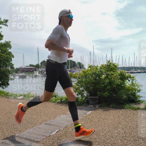 22.06.2025 - Viking Triathlon KatJ http://msf.ph/oto/8119289 22.06.2025 12:57:38 Laufen 381 meine-sportfotos.de