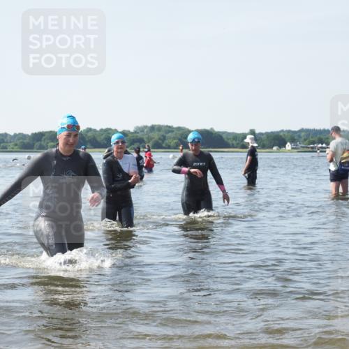 22.06.2025 - Viking Triathlon KatJ http://msf.ph/oto/8119291 22.06.2025 10:46:47 Schwimmen 143, 206, 333, 479, 498, 515 meine-sportfotos.de