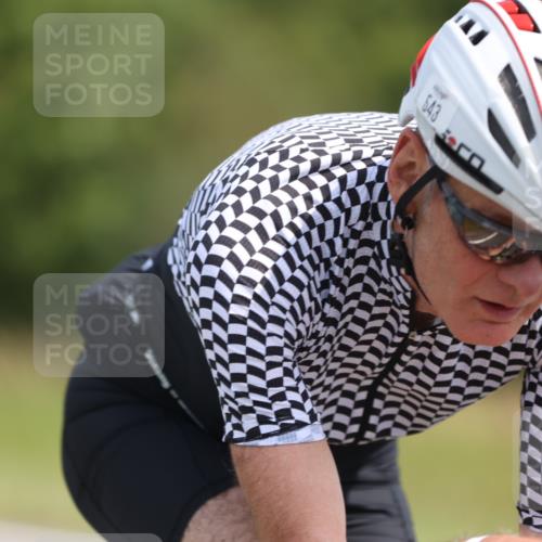 22.06.2025 - Viking Triathlon Yannick Fuchs http://msf.ph/oto/8119298 22.06.2025 11:44:20 Radfahren 383, 543 meine-sportfotos.de