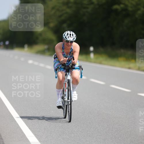 22.06.2025 - Viking Triathlon Yannick Fuchs http://msf.ph/oto/8119300 22.06.2025 11:44:30 Radfahren 24, 85, 114, 192, 228, 383, 552, 603 meine-sportfotos.de