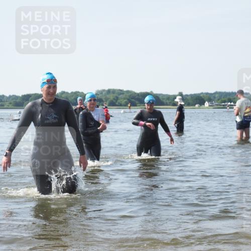 22.06.2025 - Viking Triathlon KatJ http://msf.ph/oto/8119311 22.06.2025 10:46:47 Schwimmen 143, 206, 333, 479, 498, 515 meine-sportfotos.de