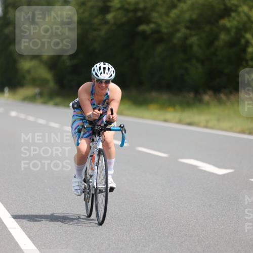 22.06.2025 - Viking Triathlon Yannick Fuchs http://msf.ph/oto/8119315 22.06.2025 11:44:30 Radfahren 24, 85, 114, 192, 228, 383, 552, 603 meine-sportfotos.de