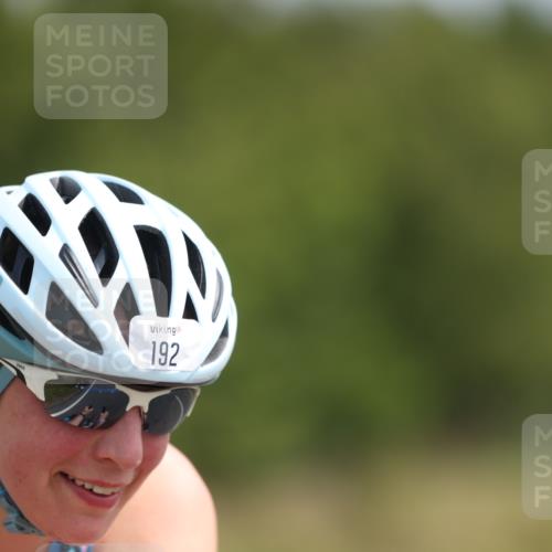 22.06.2025 - Viking Triathlon Yannick Fuchs http://msf.ph/oto/8119352 22.06.2025 11:44:32 Radfahren 24, 85, 114, 164, 192, 228, 383, 552, 603 meine-sportfotos.de