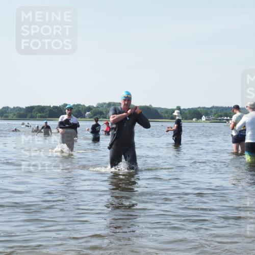22.06.2025 - Viking Triathlon KatJ http://msf.ph/oto/8119413 22.06.2025 10:46:59 Schwimmen 36, 378, 498 meine-sportfotos.de