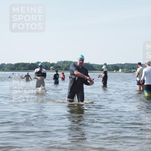 22.06.2025 - Viking Triathlon KatJ http://msf.ph/oto/8119429 22.06.2025 10:46:59 Schwimmen 36, 378, 498 meine-sportfotos.de