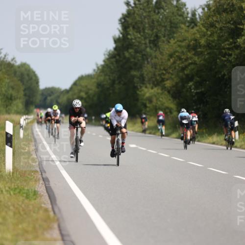 22.06.2025 - Viking Triathlon Yannick Fuchs http://msf.ph/oto/8119431 22.06.2025 11:44:57 Radfahren 29, 117, 169, 185, 273, 325, 451, 556, 618, 642 meine-sportfotos.de