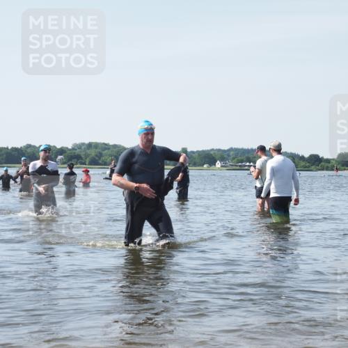 22.06.2025 - Viking Triathlon KatJ http://msf.ph/oto/8119432 22.06.2025 10:47:00 Schwimmen 36, 378 meine-sportfotos.de