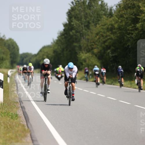 22.06.2025 - Viking Triathlon Yannick Fuchs http://msf.ph/oto/8119441 22.06.2025 11:44:57 Radfahren 29, 117, 169, 185, 273, 325, 451, 556, 618, 642 meine-sportfotos.de